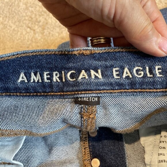American Eagle Mom Jeans Denim Size 0 XL Button Fly Relaxed Fit Cropped Raw Hem - Picture 8 of 15